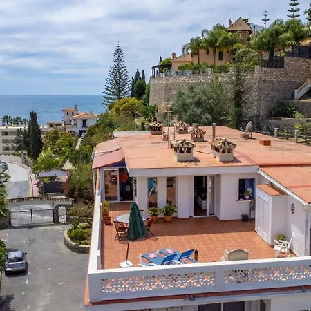 Lovely Rooftop La Palmera Azul Апартаменты Альмуньекар