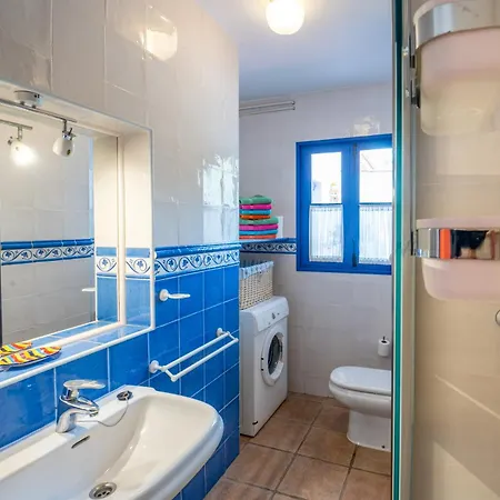 Lovely Rooftop La Palmera Azul Apartment Almunecar